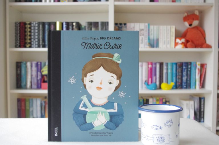 Read more about the article [Buchtipp] Little People, BIG DREAMS – Marie Curie